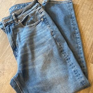American eagle mom jeans